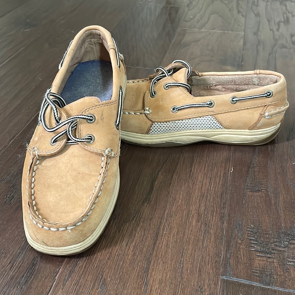 Boys Sperry Intrepid shoes